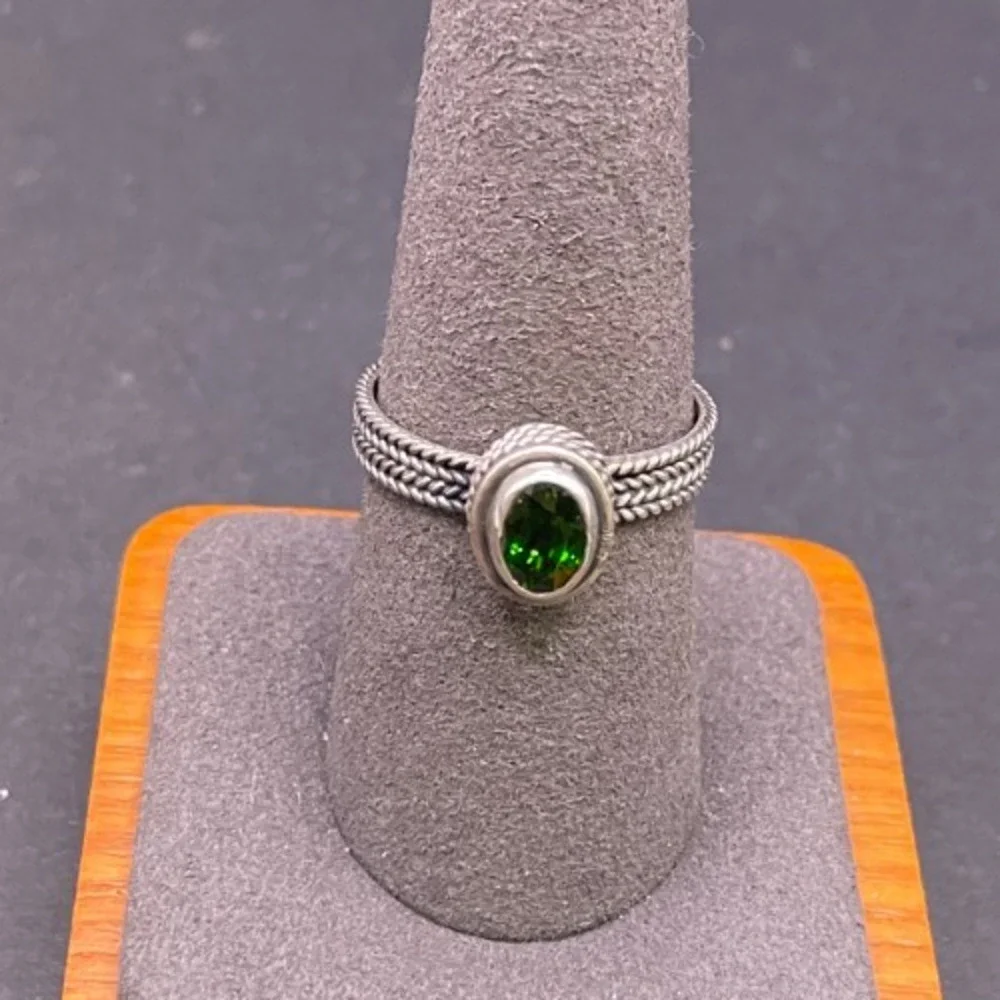 Vintage Sterling Silver 925 Chrome Diopside Solitaire Ring Braided Band